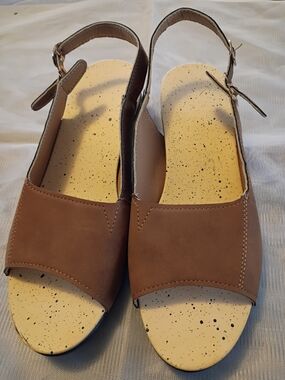 Women’s Taupe Open-Toe Slingback Sandals with Ankle Buckle